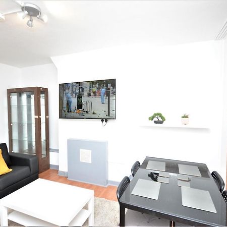 Beautiful London 2 Bedroom Flat Near Finsbury Park Extérieur photo